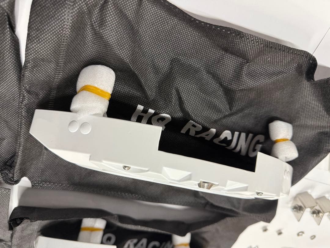 HQ RACING ブレーキキャリパーカバー4個セットトヨタハリアーAVU65