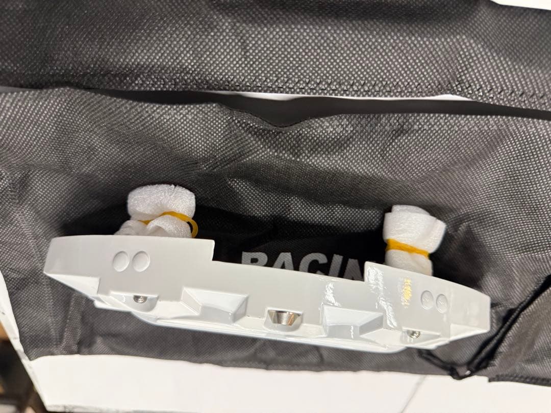 HQ RACING ブレーキキャリパーカバー4個セットトヨタハリアーAVU65