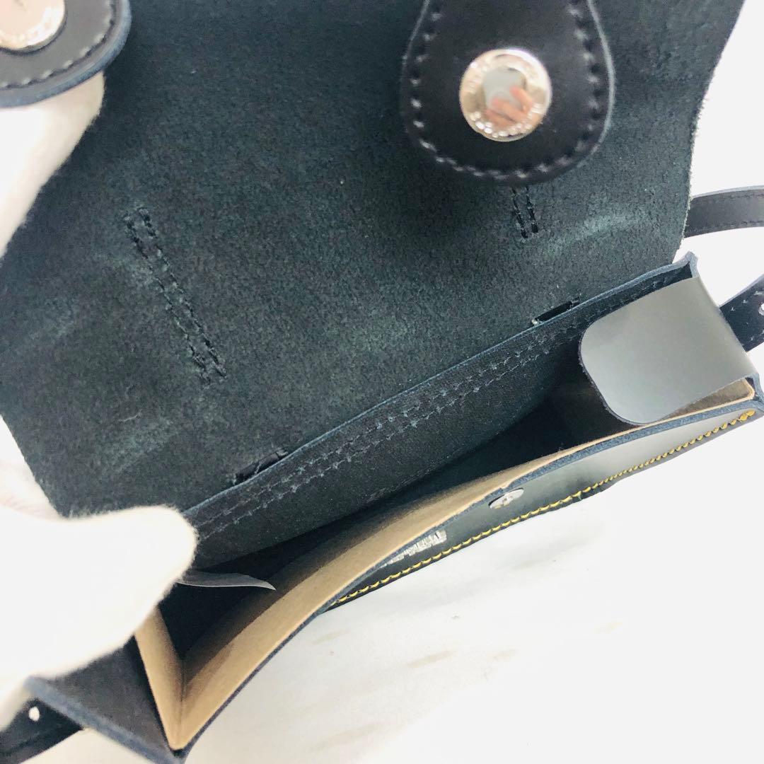 新品 未使用 ドクターマーチン レザー ショルダーバッグ 7インチ 黒