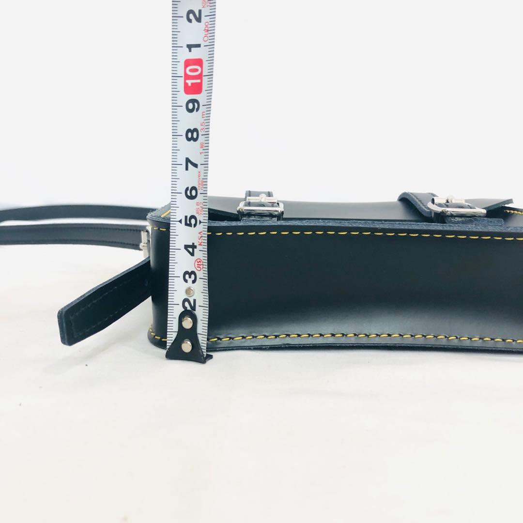 新品 未使用 ドクターマーチン レザー ショルダーバッグ 7インチ 黒