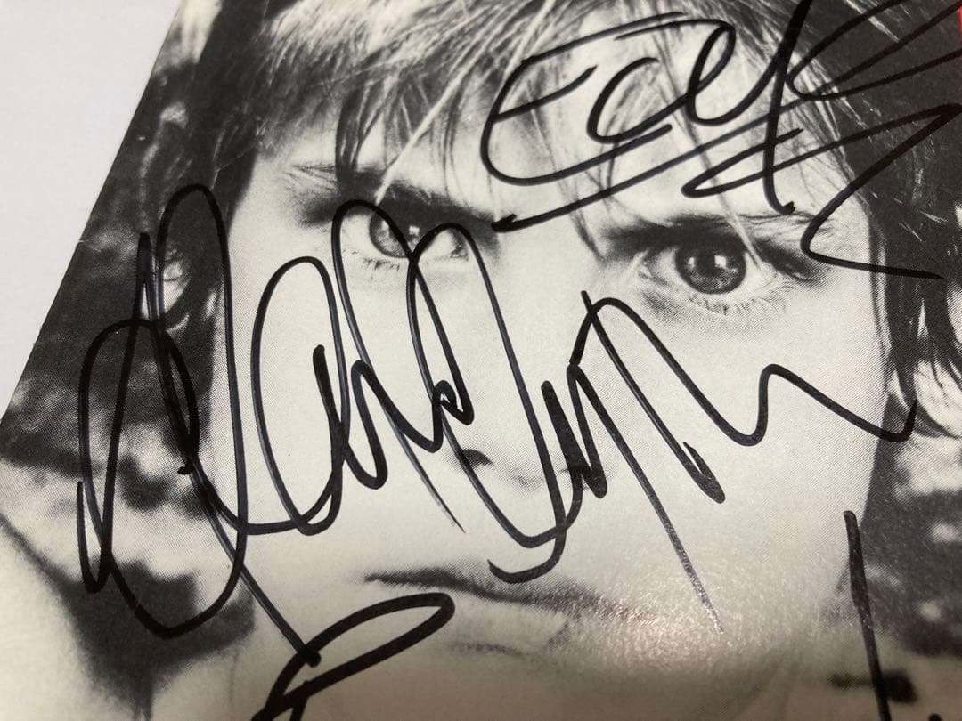 レア　u2 直筆サインCD WAR bono edge Larry adam