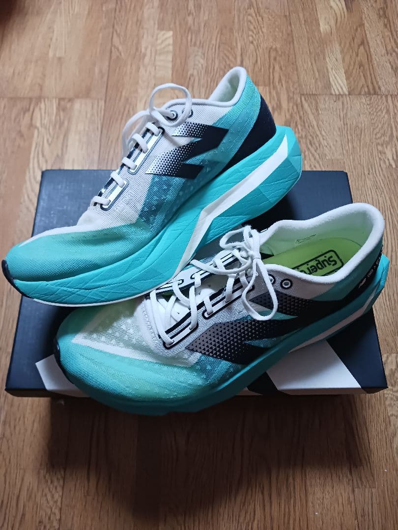 ニューバランス スーパーコンプエリートv4 26.0cm