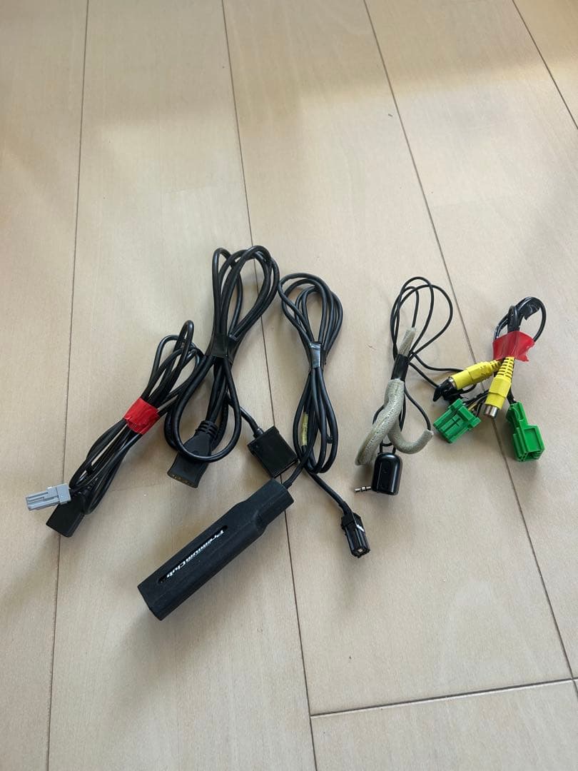 美品　Gathers VXM-165VFNI 9インチ カーナビ