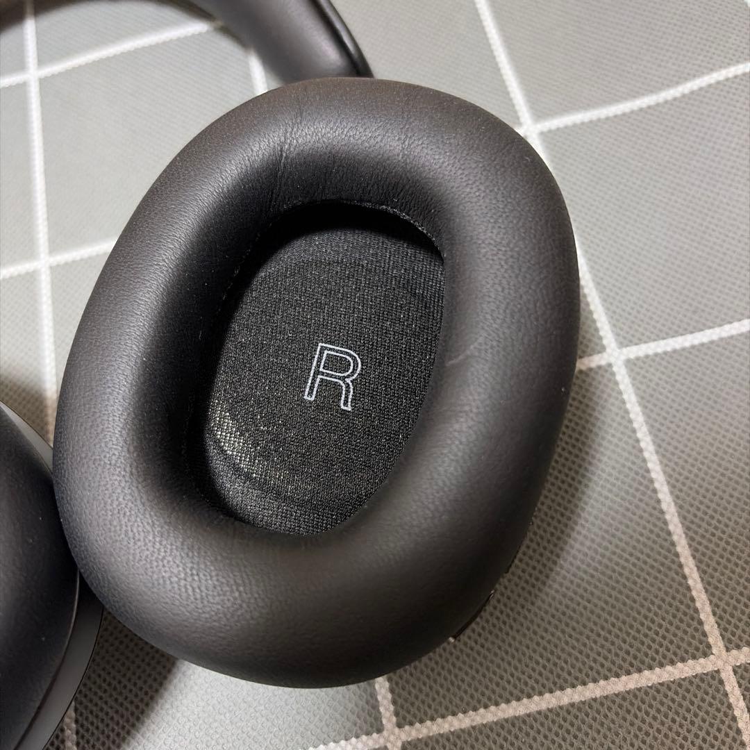 Bowers & Wilkins Px8ワイヤレスヘッドホン