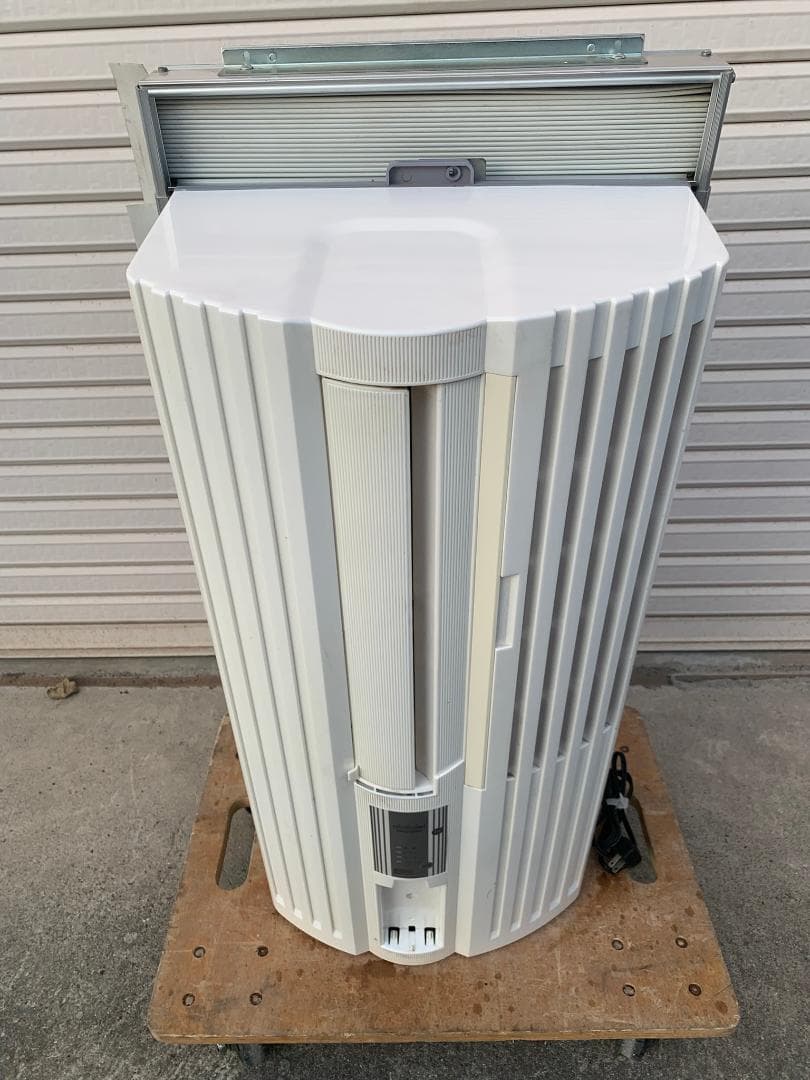 トヨトミ 窓用エアコン　TIW-A160E 2014年式