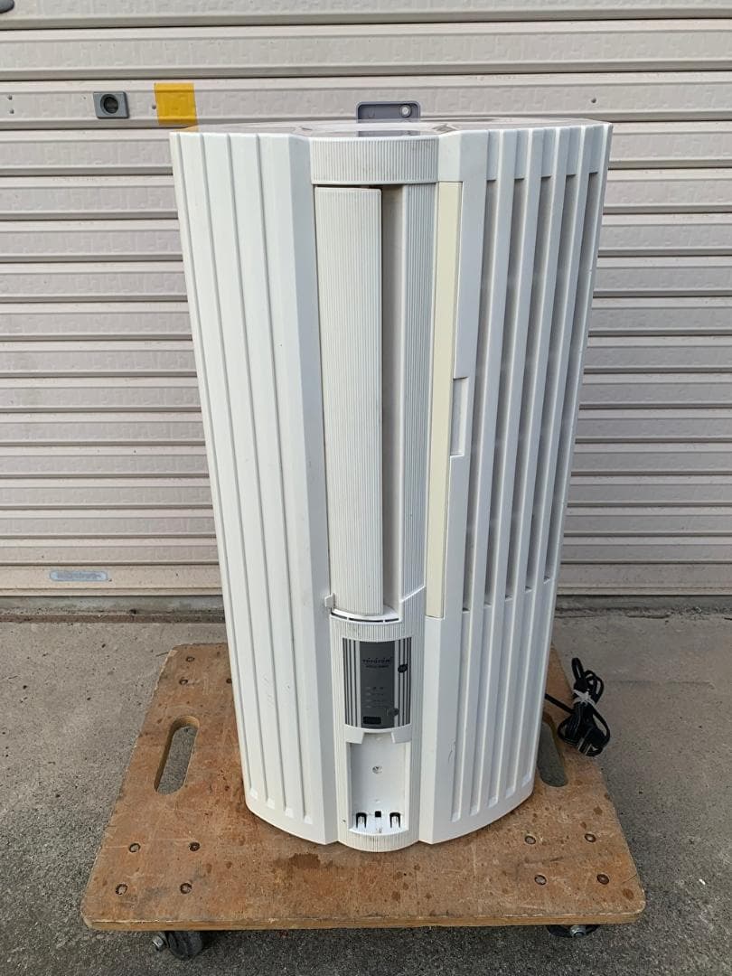 トヨトミ 窓用エアコン　TIW-A160E 2014年式