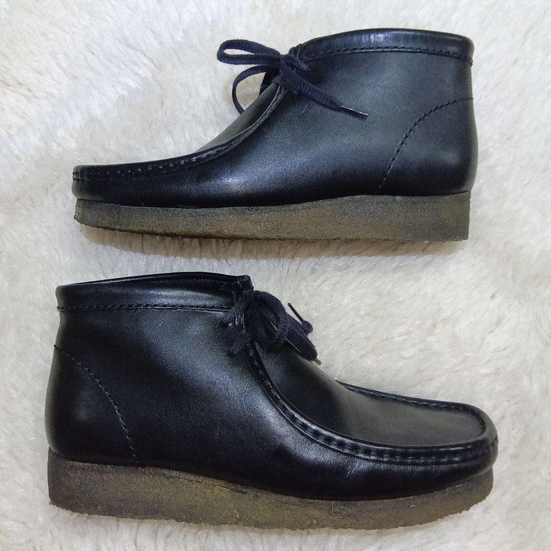 ほぼ新品　Clarks ワラビーブーツ　レザー　ブラック　26㎝