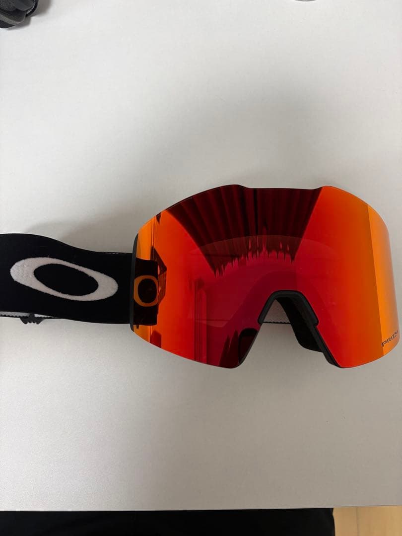 Oakley PRIZM オレンジゴーグル