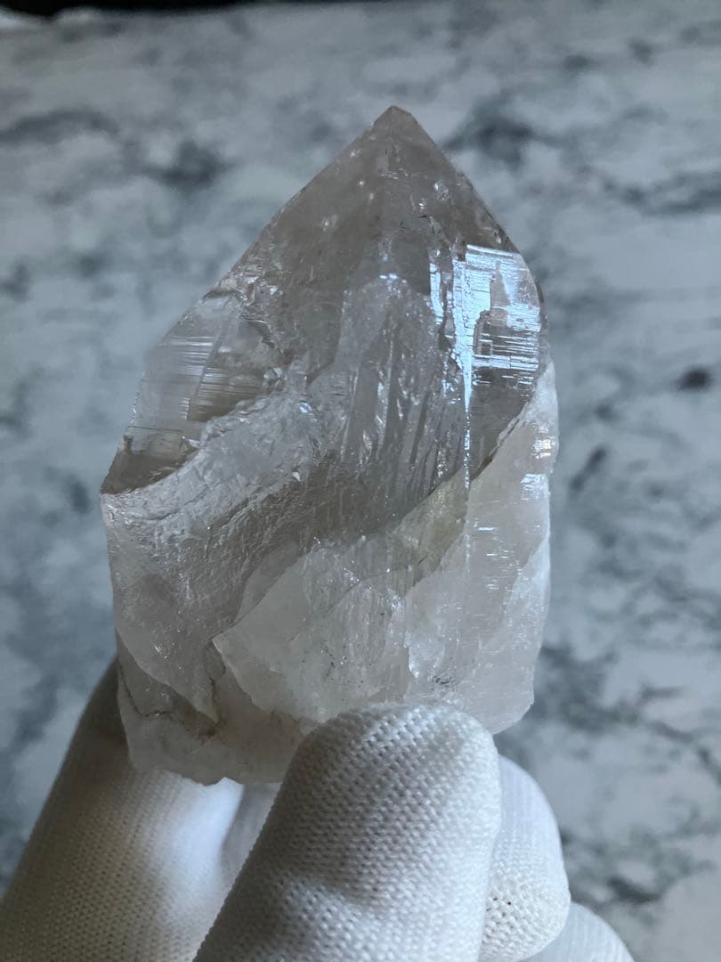 ガネーシュヒマール産水晶（最大幅約7.4cm、重量約151g）