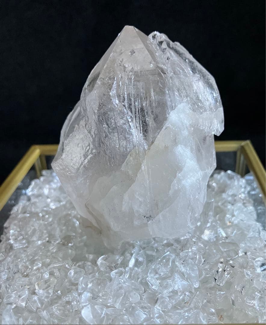 ガネーシュヒマール産水晶（最大幅約7.4cm、重量約151g）