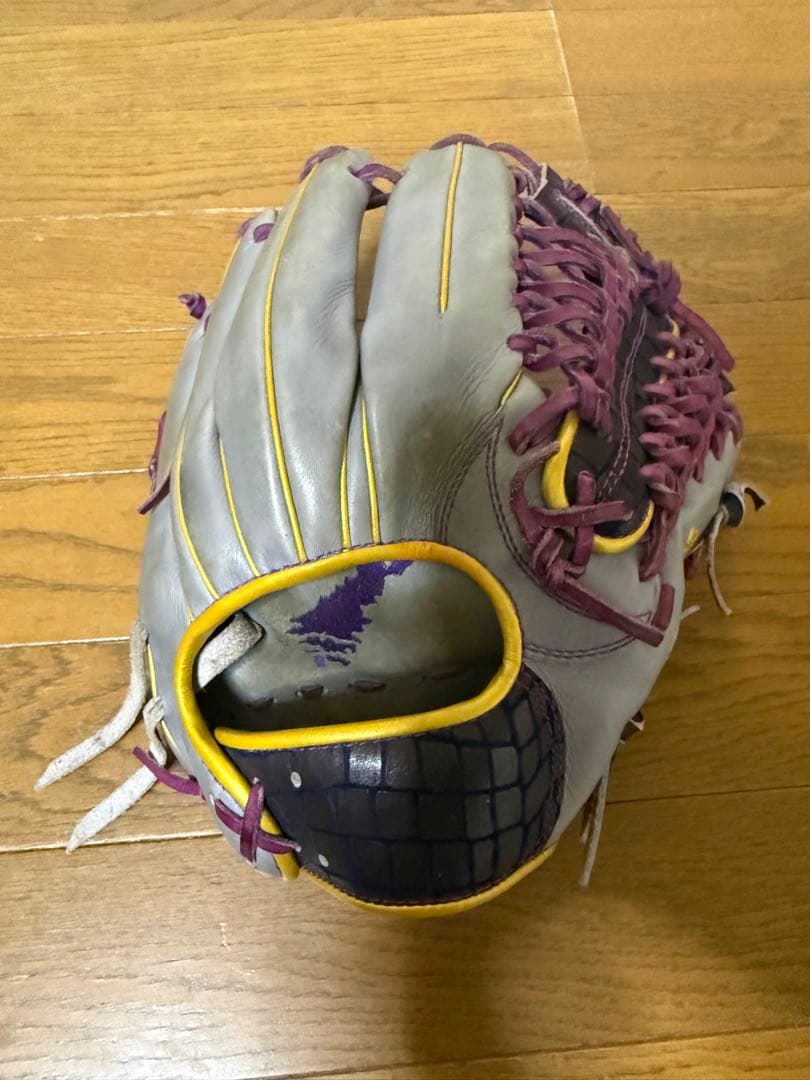 硬式用グラブ　ノーブランド　内野用