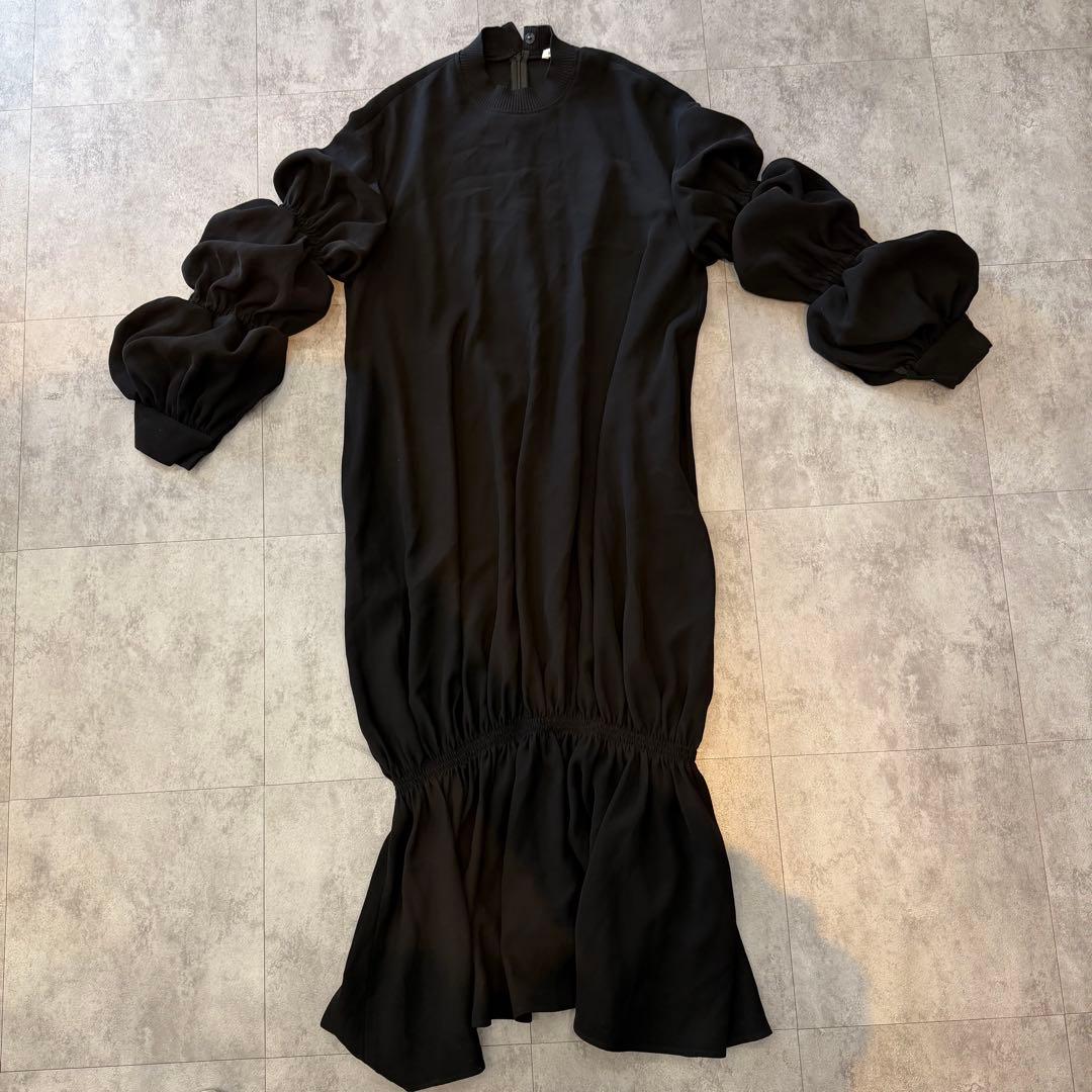 ENFOLD ダブルサテン Tail Hem DRS 長袖ワンピース