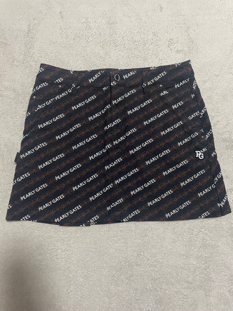 美品！！PEARLY GATES ロゴプリントスカート ブラック