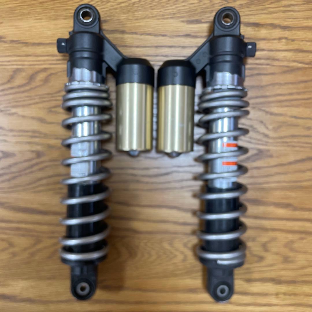 Kawasaki ZRX KYB サスペンションショック 2個セット