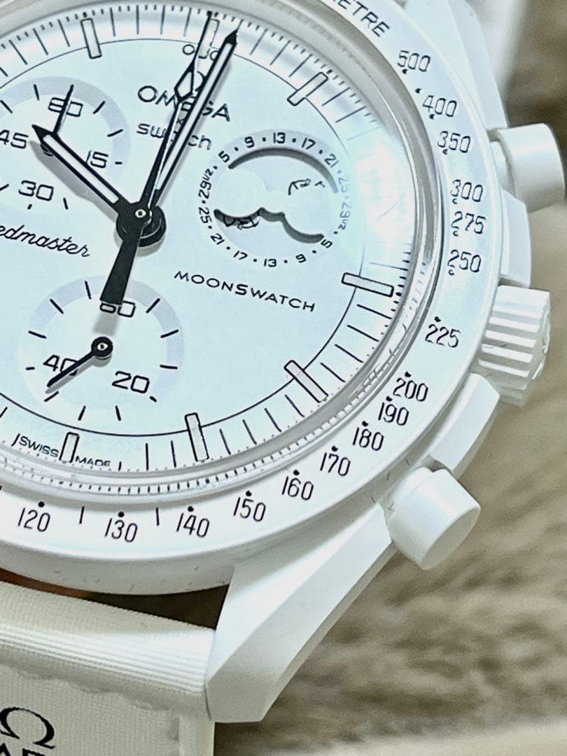 時計 OMEGA SWATCH snoopy moonphase SO33W700