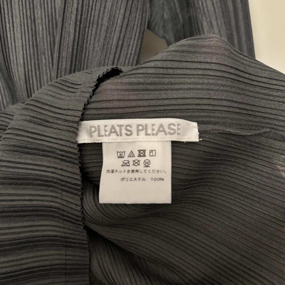 PLEATS PLEASE サイズ3 グレー
