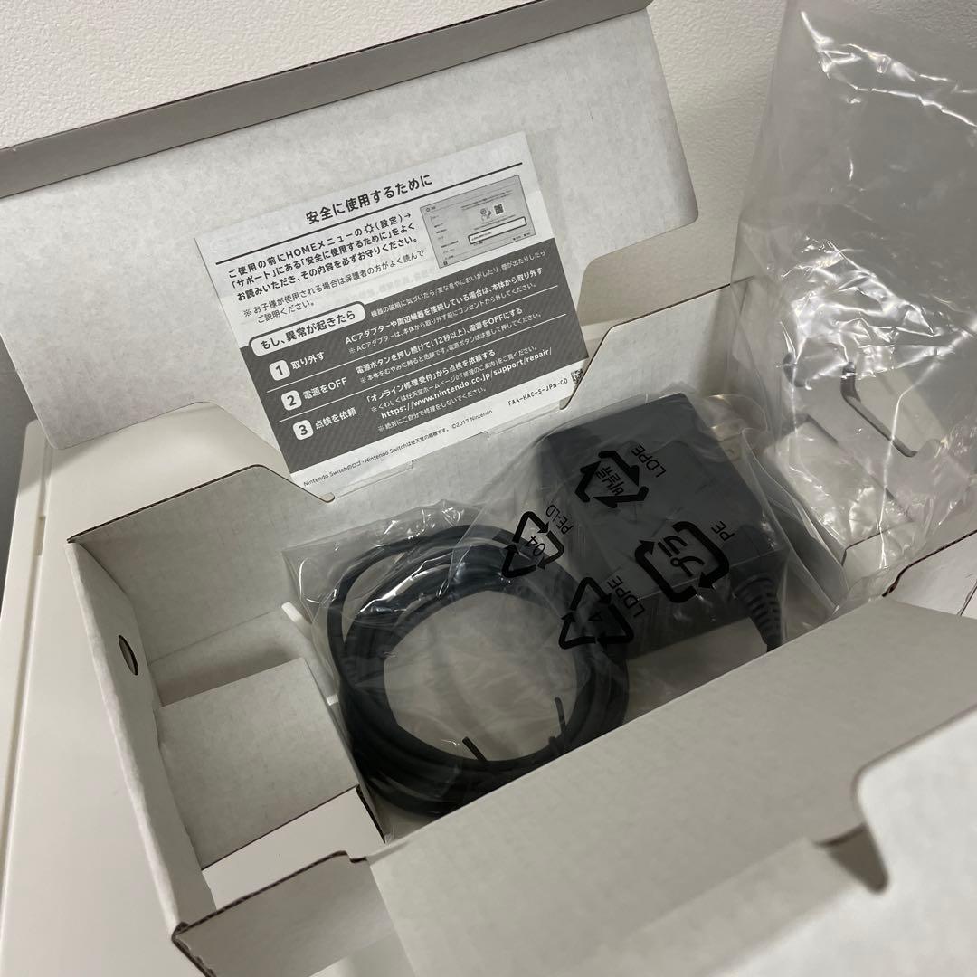 Nintendo Switch Lite ターコイズ 美品 SDカード ケース付