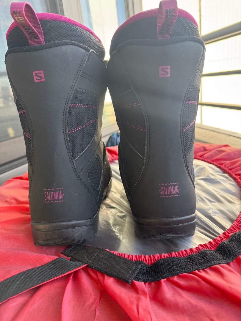 週末限定‼️Salomon スノーボードブーツ ブラック/ピンク