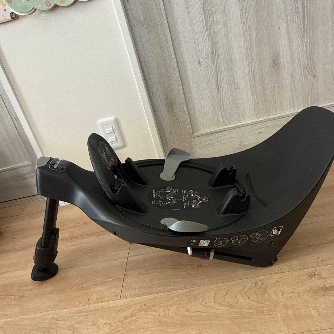 cybex チャイルドシート CLOUD T＋　ベース　カーシートアダプター