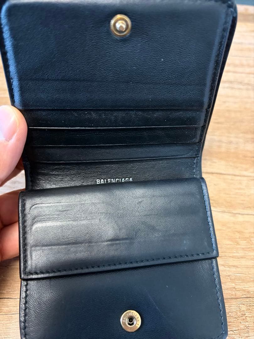 BALENCIAGA 二つ折り財布 黒 レザー
