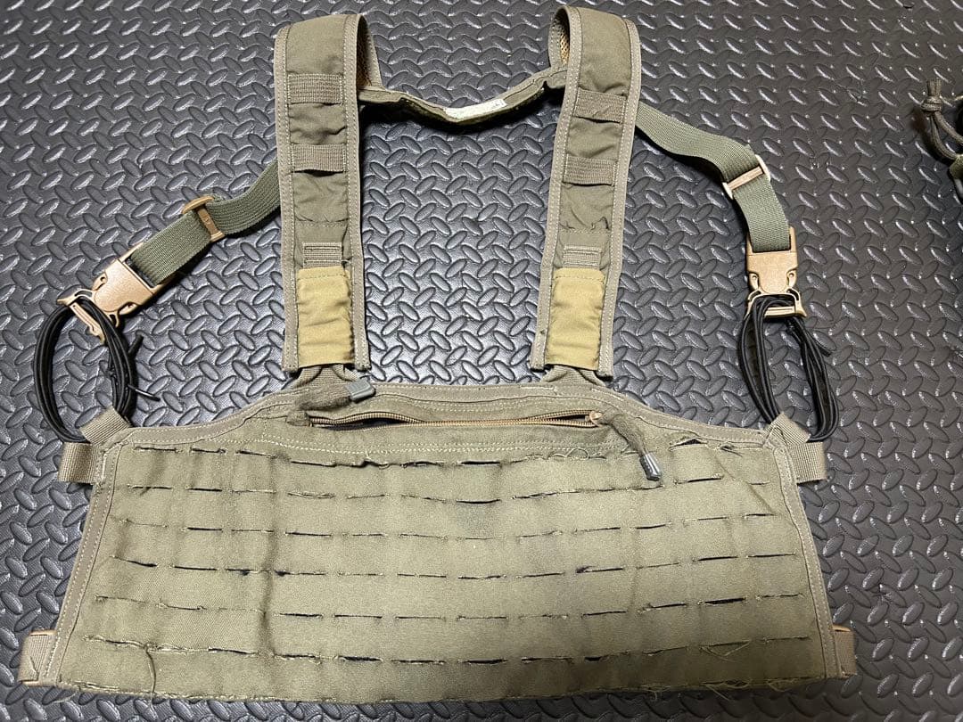 チェストリグ 陸自迷彩