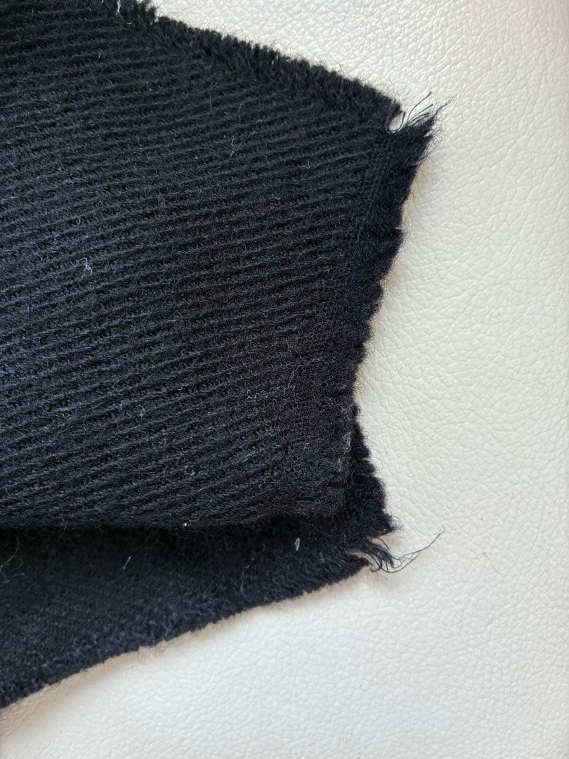 Supreme ロゴ入りマフラー イタリア製 ブラック/グレー