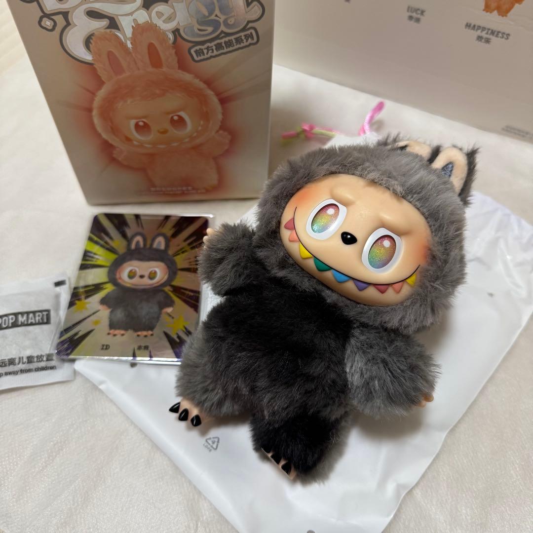 ゆ*こ様 【正規品】popmart ラブブ BigintoEnergy シークレ