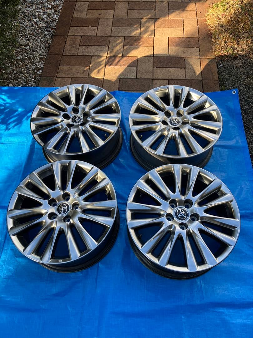 トヨタ６０ハリアー純正7.5Ｊ18インチホィール4本セット