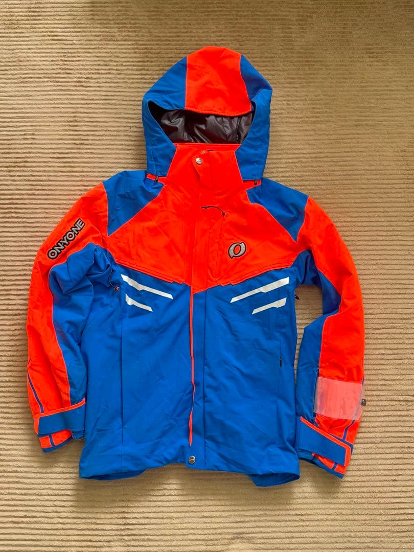 （限定販売品）オンヨネ　デモモデル　 ウェア　上下セット　Ｍサイズ