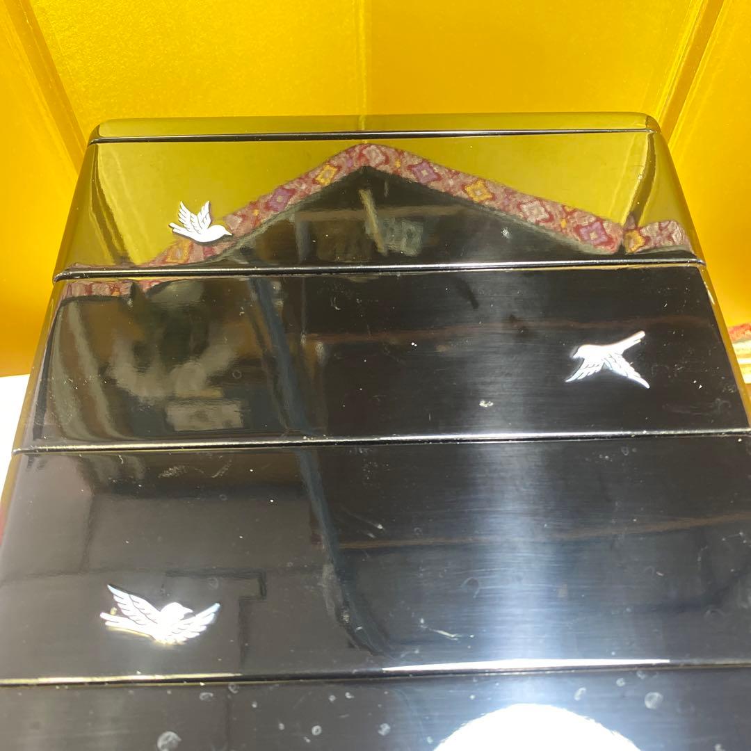 螺鈿細工，漆器 重箱 桜の象嵌