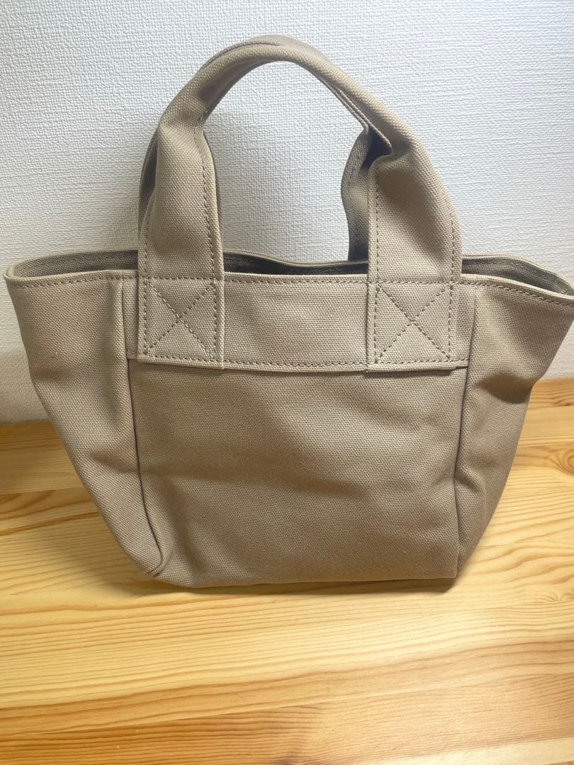 ヴィヴィアンウエストウッド　ベージュ ミニトートバッグ 刺繍入り