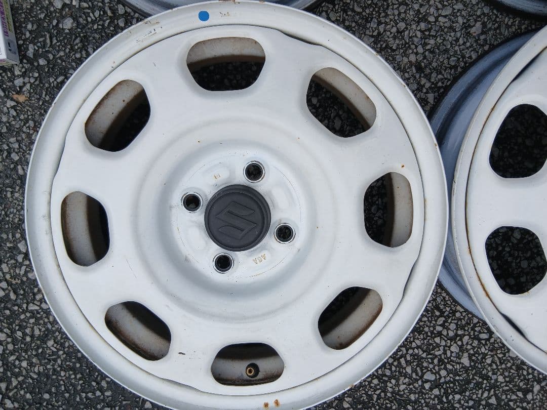 ハスラー　純正ホイール　ナット、キャップ付き　４本セット 配送無料。