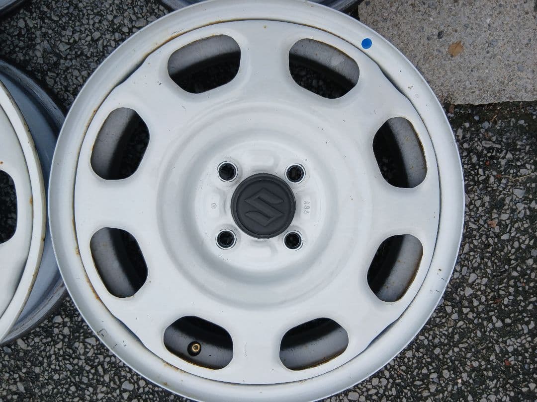 ハスラー　純正ホイール　ナット、キャップ付き　４本セット 配送無料。