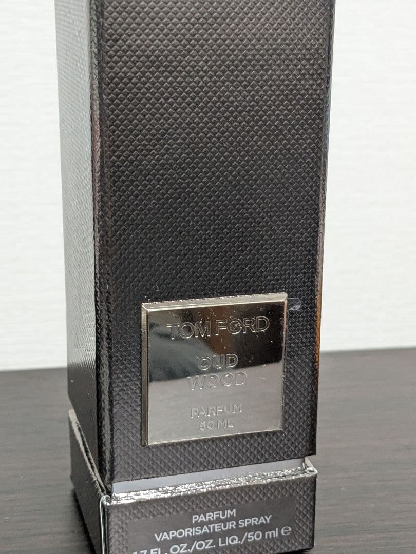 【ほぼ未使用】TOM FORD BEAUTY　ウードウッド パルファム 50ml