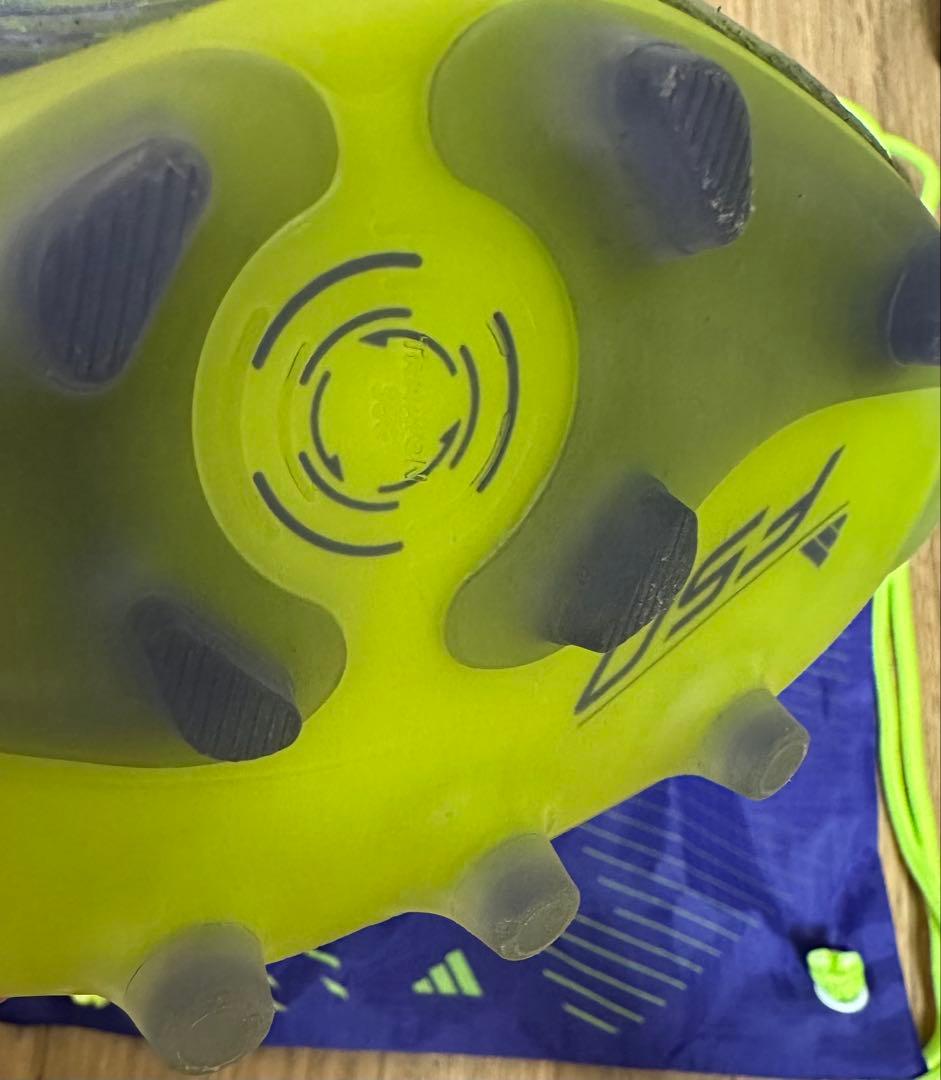 F50 AG エリート 25.5cm サッカースパイク