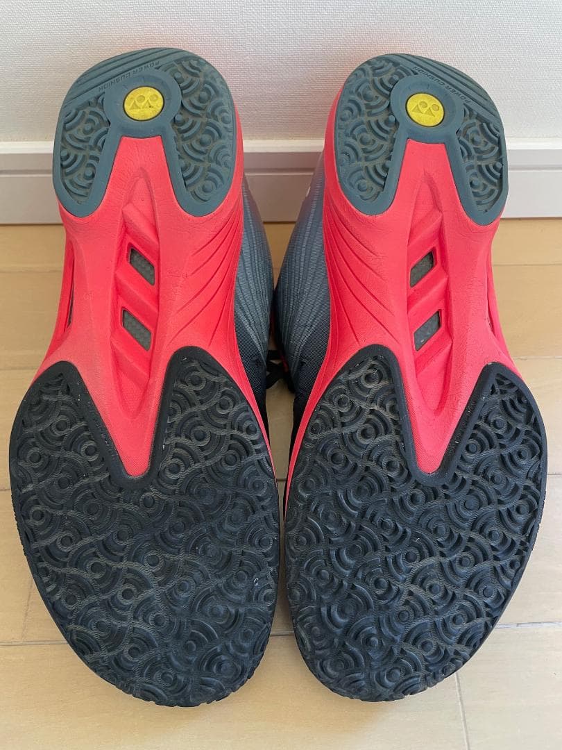 ヨネックスパワークッションエアラスダッシュ4ワイドGC 28cm