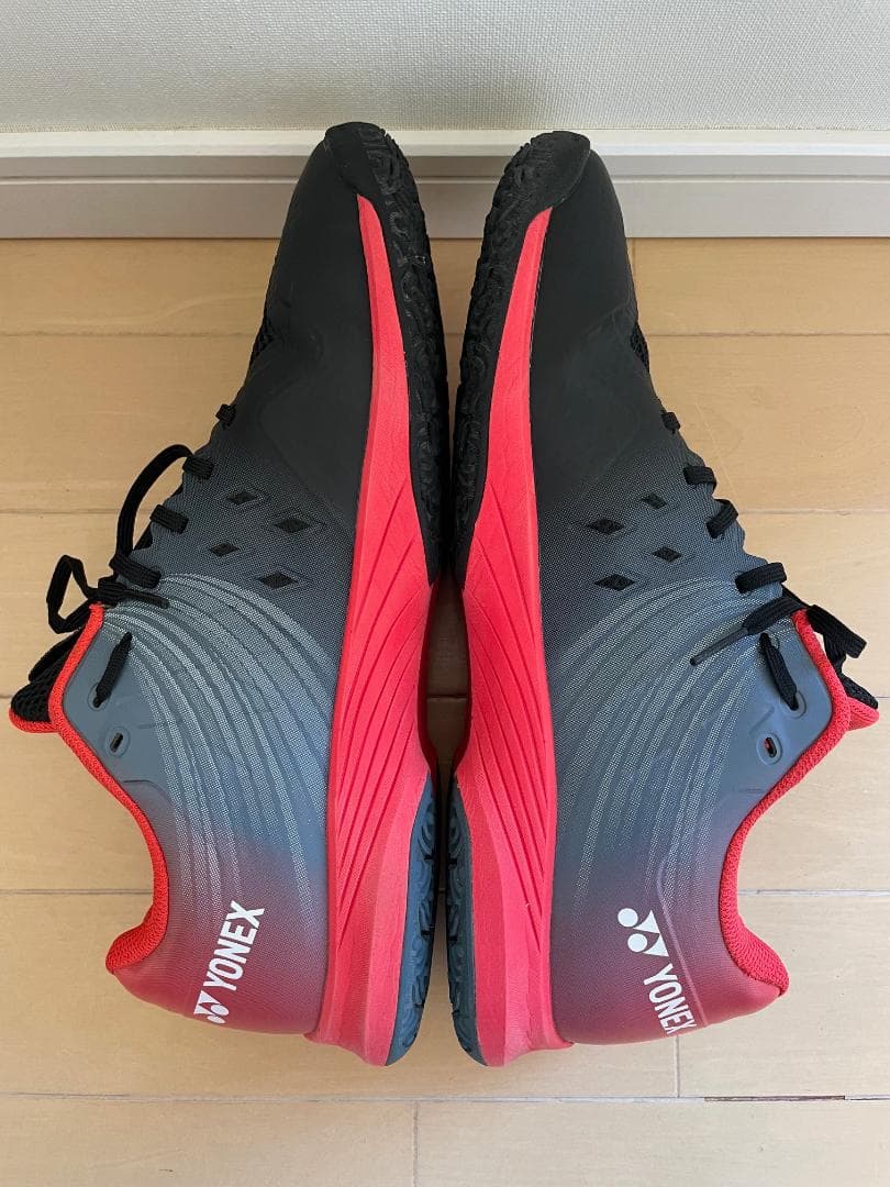 ヨネックスパワークッションエアラスダッシュ4ワイドGC 28cm