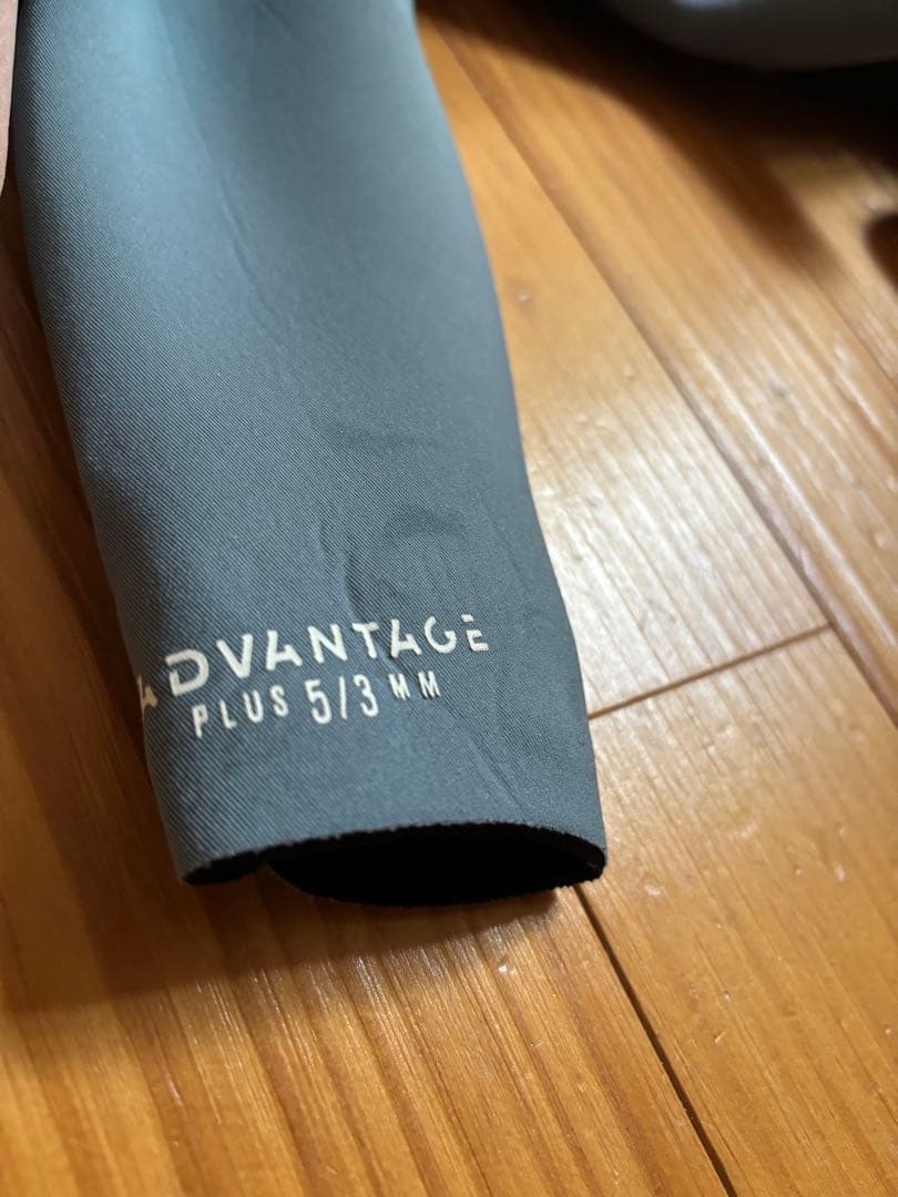 hurley ハーレー　フルスーツ　ジュニア　ウェットスーツ 150 5/3ミリ