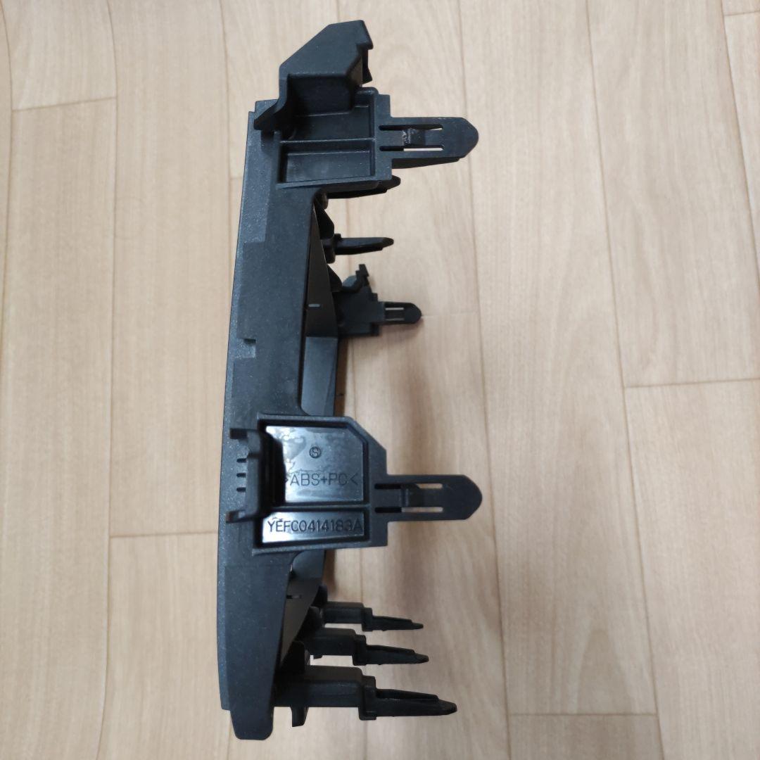 トヨタアルファード（ANH20）８インチナビパネル＆ステー