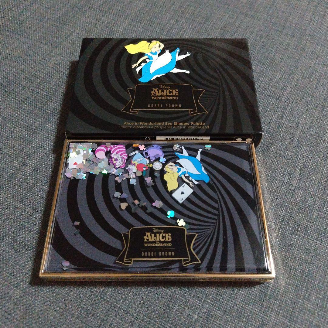 【ボビィブラウン】アリス・イン・ワンダーランド アイシャドウパレット♪