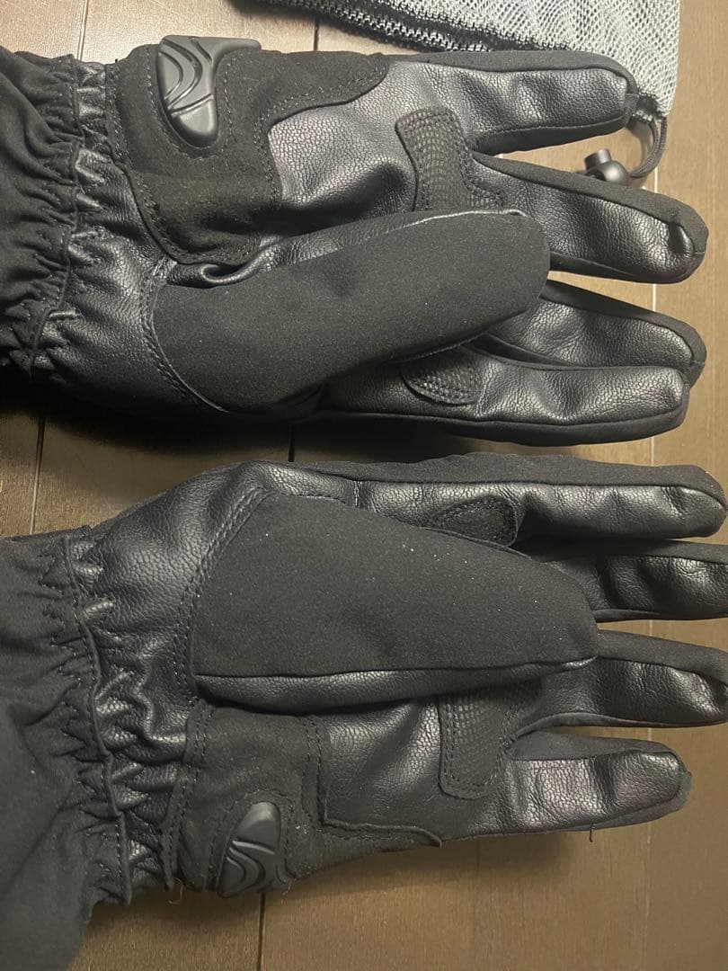 HOMPRES 電熱グローブ 充電器付き　サイズM 1回使用。