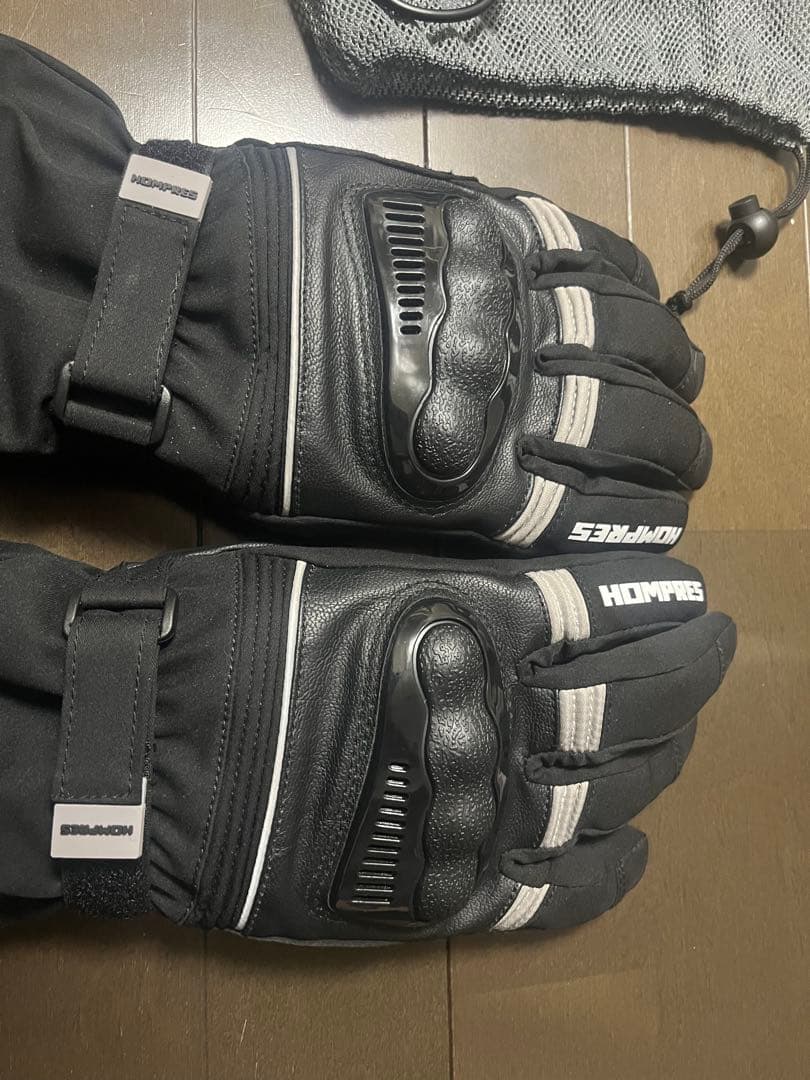 HOMPRES 電熱グローブ 充電器付き　サイズM 1回使用。