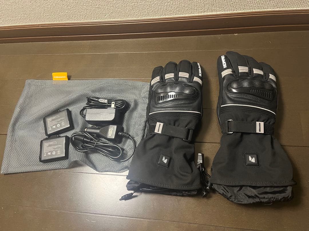 HOMPRES 電熱グローブ 充電器付き　サイズM 1回使用。