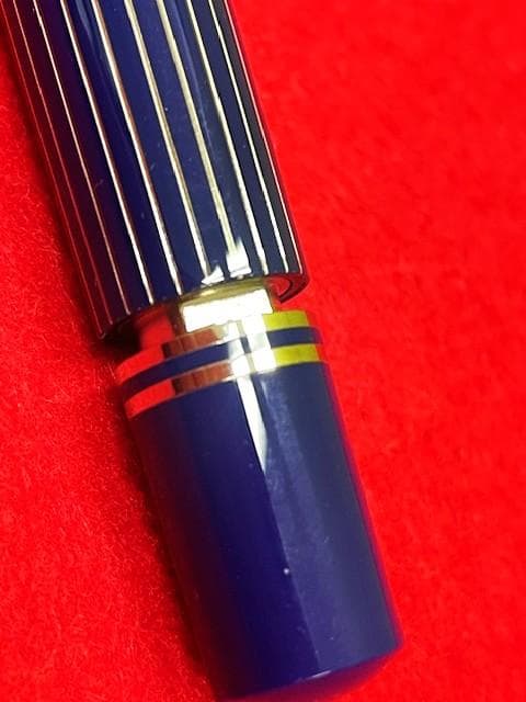 極美品 ペリカン M815 スーベレーン メタルストライプブルー EF 万年筆