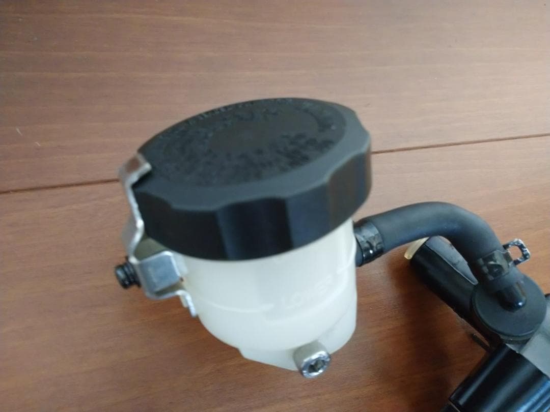 NISSIN ニッシン フロントブレーキマスター 横型 1/2 タンク別体