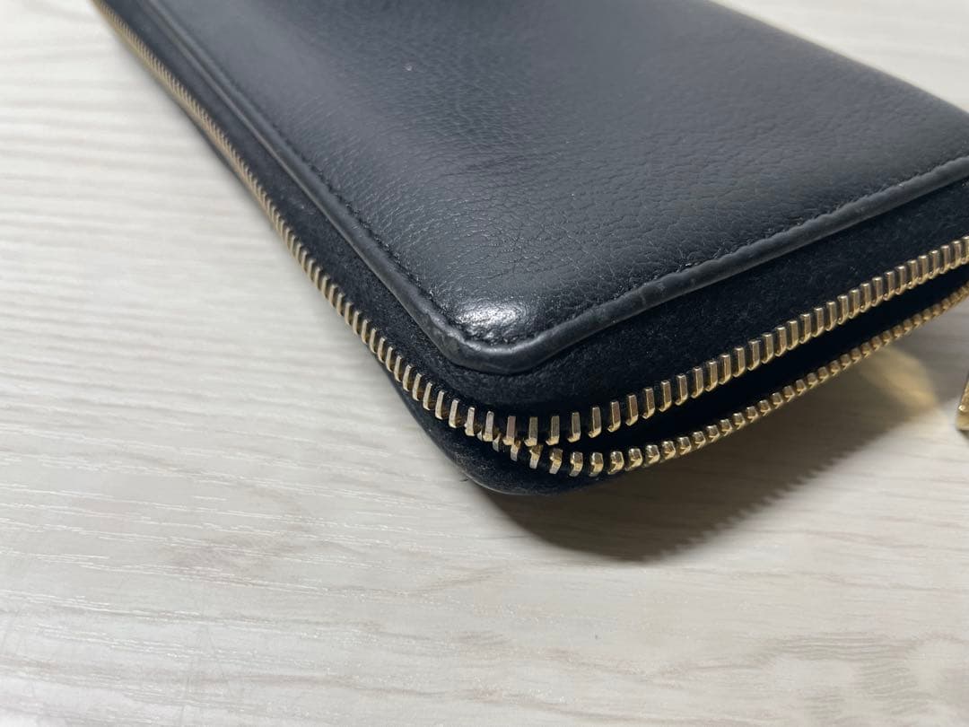Yves Saint Laurent ブラック長財布