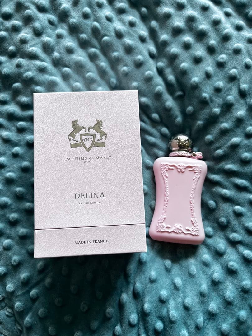 PARFUMS de MARLY DELINA 香水