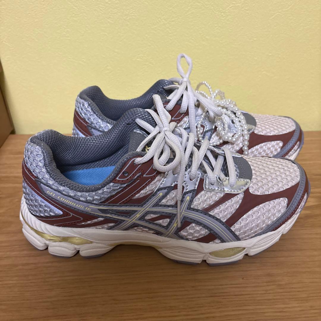 希少　ASICS GELシリーズ スニーカー グレー/ブラウン　emmiコラボ