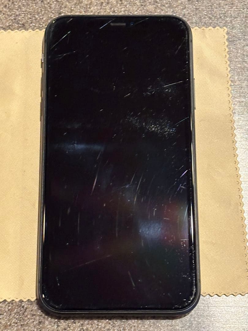 S*）様 iPhone11 64GB アイフォン　ブラック