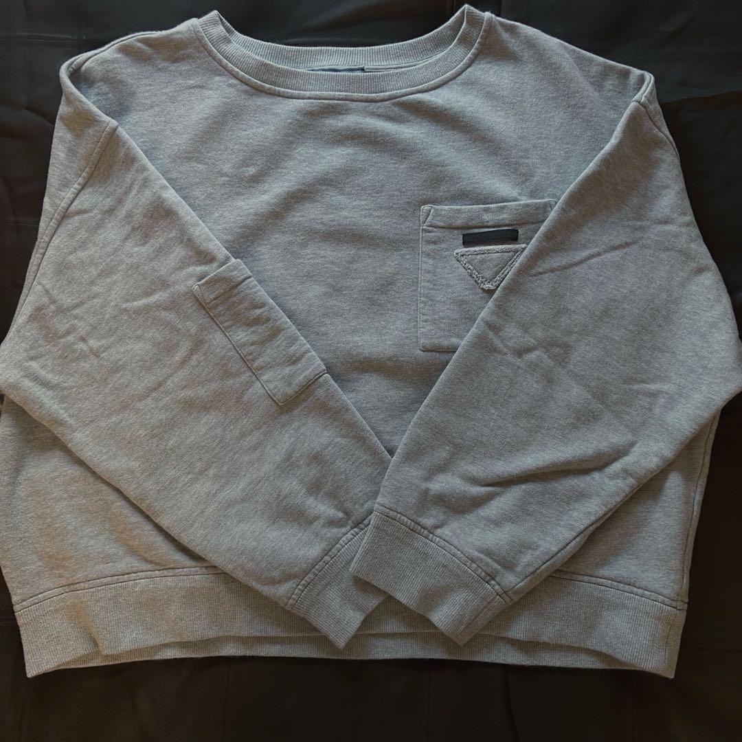 PRADA グレー スウェット Lサイズ